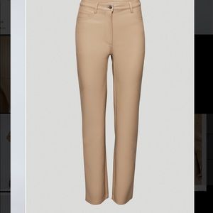 Aritzia
Melina Pant
High-waisted, Vegan Leather pants